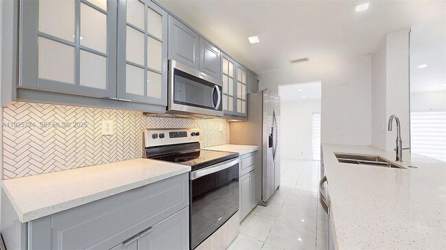 Foto del edificio - 8212 NW 8th Pl