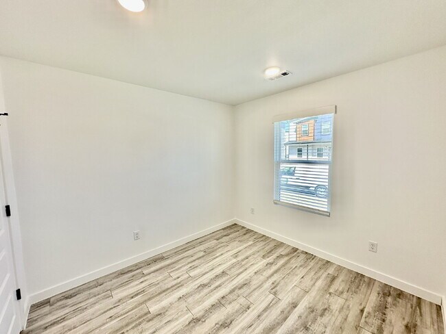 Foto del edificio - 1101 States Ave