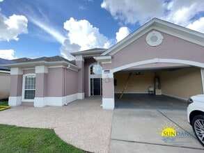 Building Photo - 1548 Venice Ave