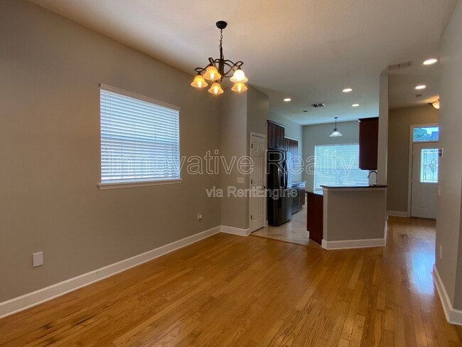 Photo - 332 E Kaley St Townhome