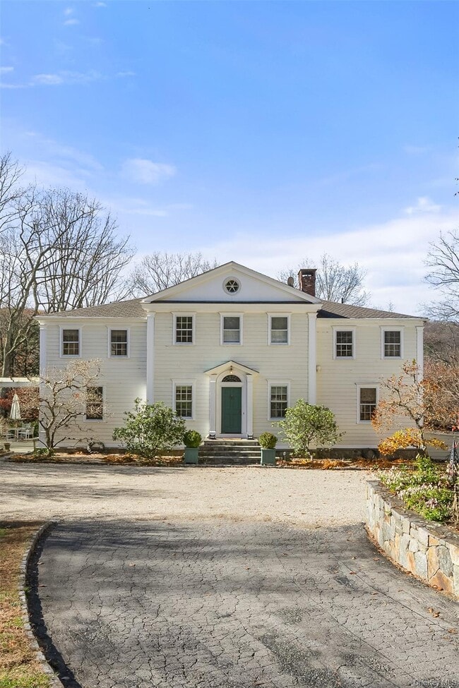 Building Photo - 448 Long Ridge Rd