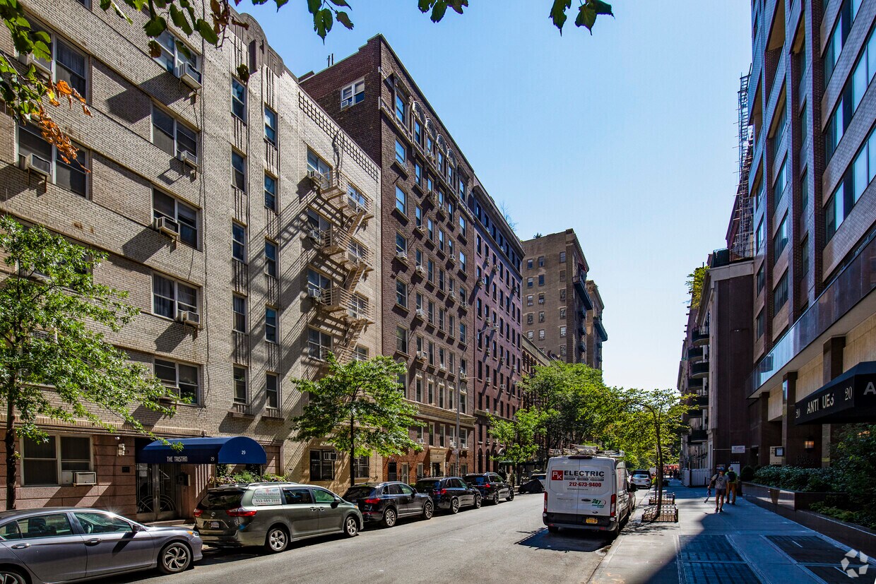 25 W 64th St, Nueva York, NY 10023 - 25 W 64th St