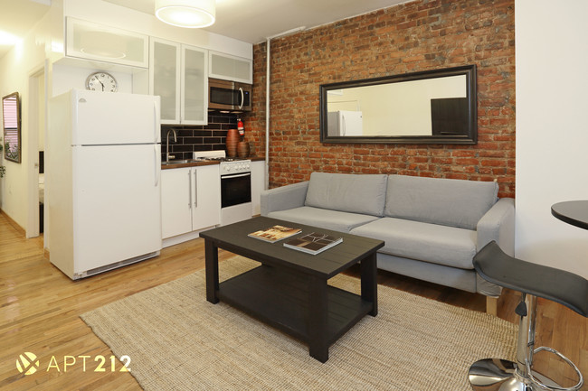 Building Photo - 233 Elizabeth St