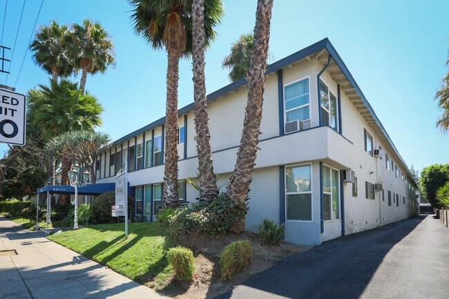 Foto del interior - 11922 Burbank Blvd