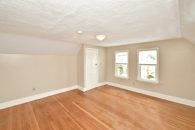 Building Photo - 180 Westville St