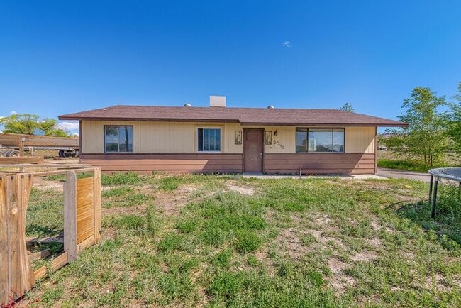 Home with Mountain Views! - Home with Mountain Views!
