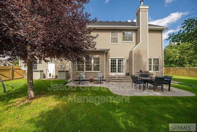 Foto del edificio - 3864 Canterbury Way