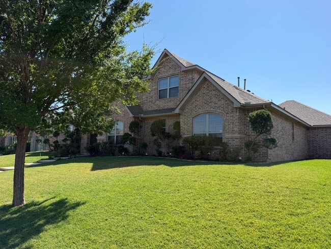 Building Photo - 6502 Isabella Dr