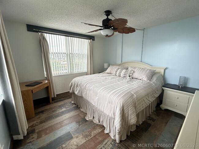 Foto del edificio - 1009 N Ocean Blvd