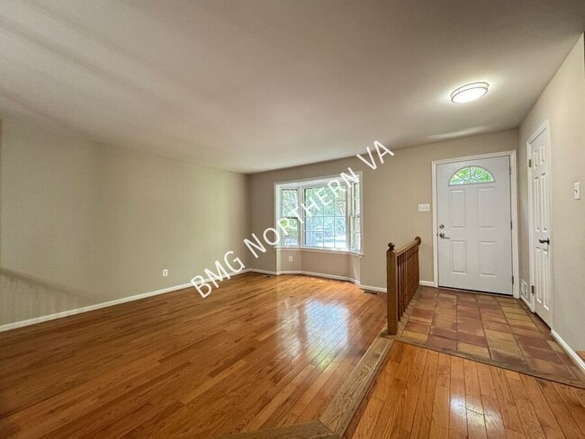 Foto del edificio - 9606 Scotch Haven Dr