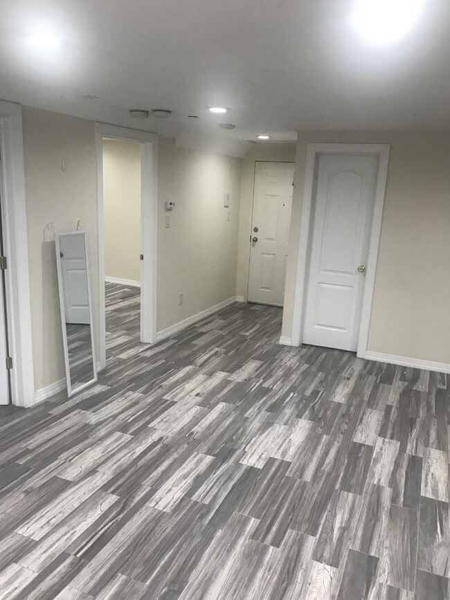 Building Photo - 314 S Ocean Ave