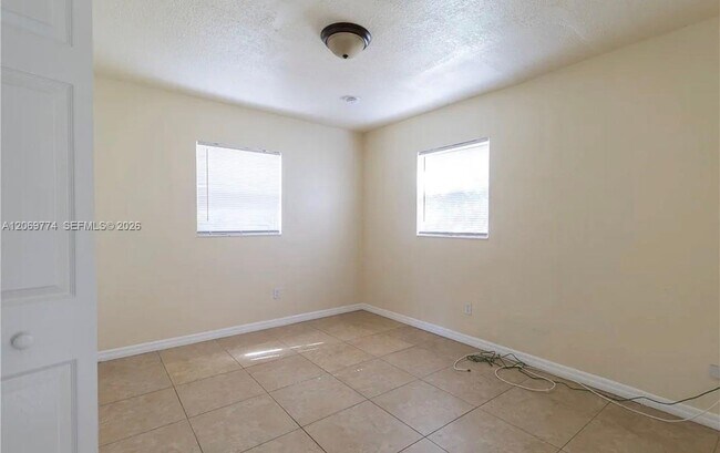 Foto del edificio - 708 N 14th St