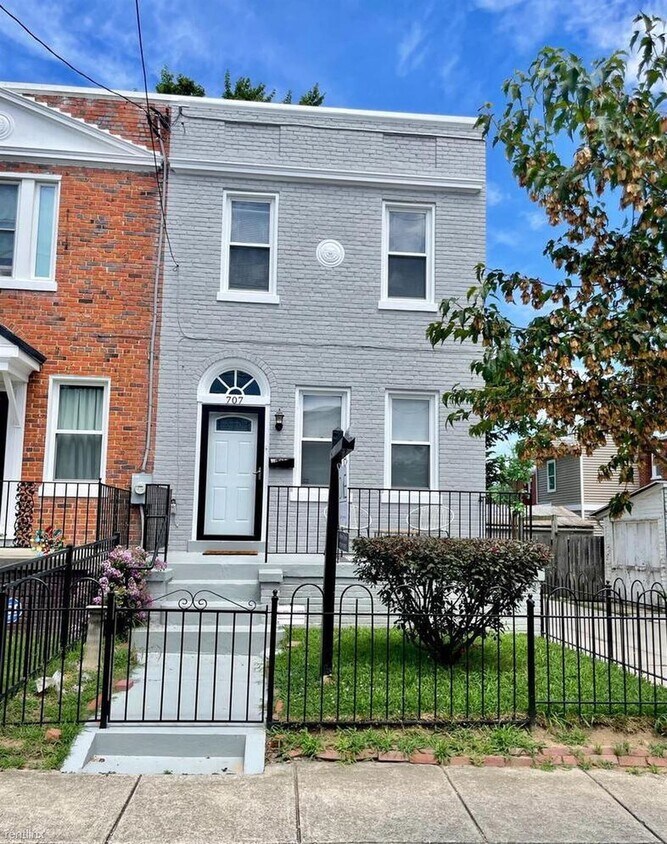 Foto principal - 3 br, 2 bath House - 707 Rittenhouse St Nw...