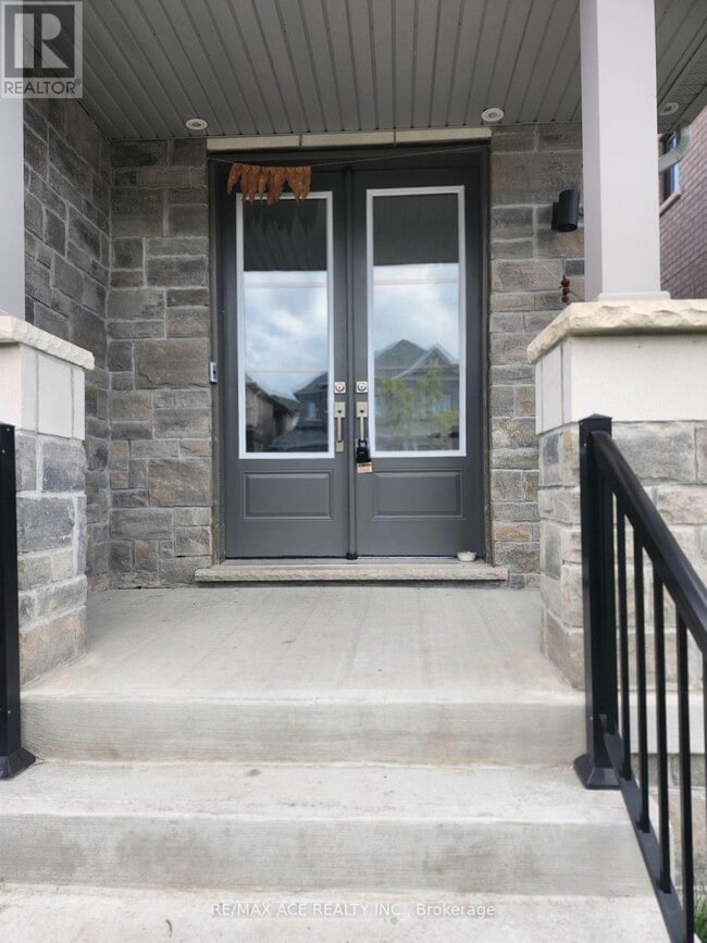 Building Photo - 7 Northrop Ave