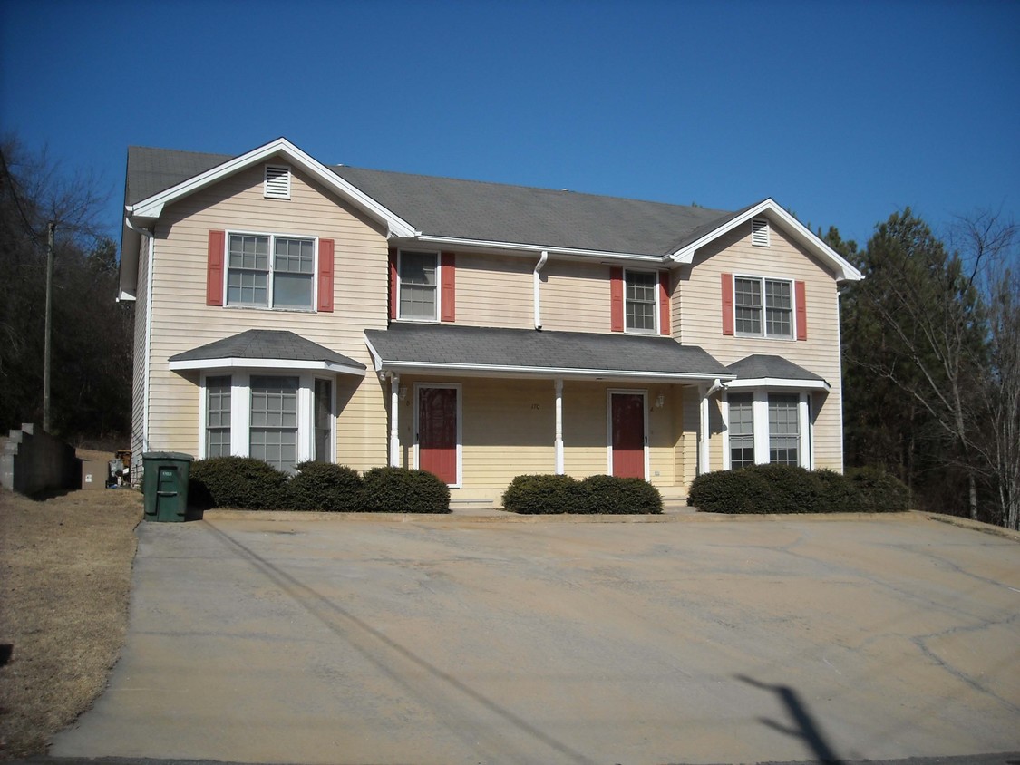 Building Photo - 127 Colonial Dr