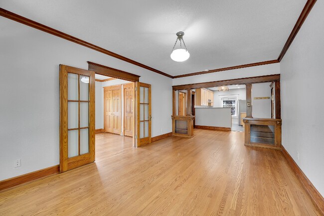 Building Photo - 2708 E 14th Ave