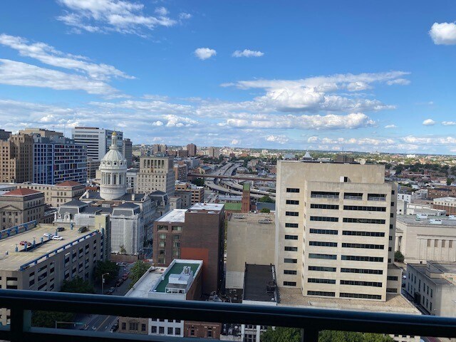 Looking north - 414 Water St