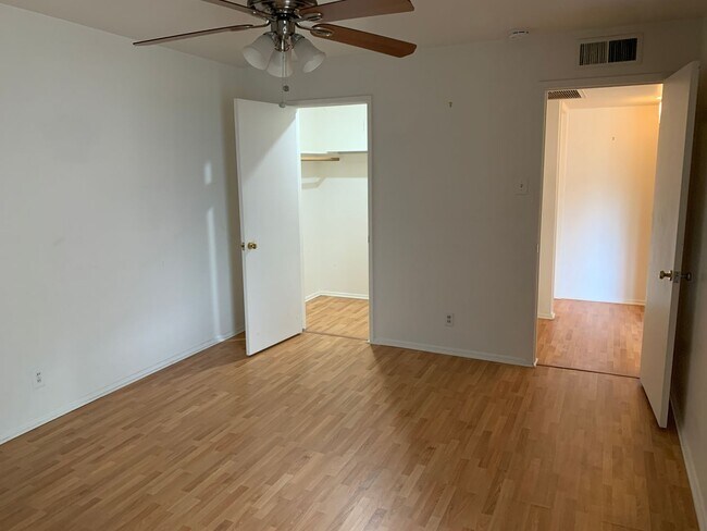 Foto del edificio - Adorable Apartment in Arcadia Area