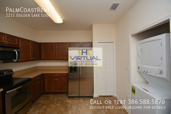 Foto del edificio - 2211 Golden Lake Loop