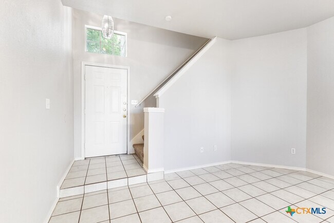 Foto del edificio - 832 Sagewood Trail