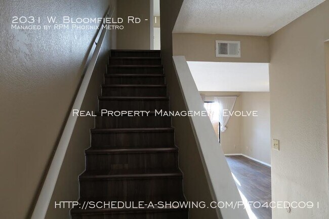 Building Photo - 2031 W Bloomfield Rd
