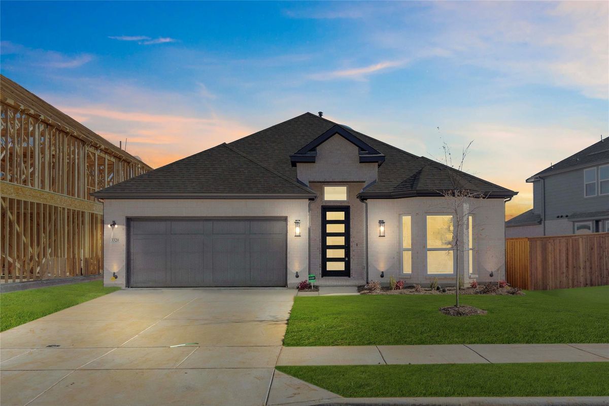 Foto principal - 3320 Lakestriker Rd