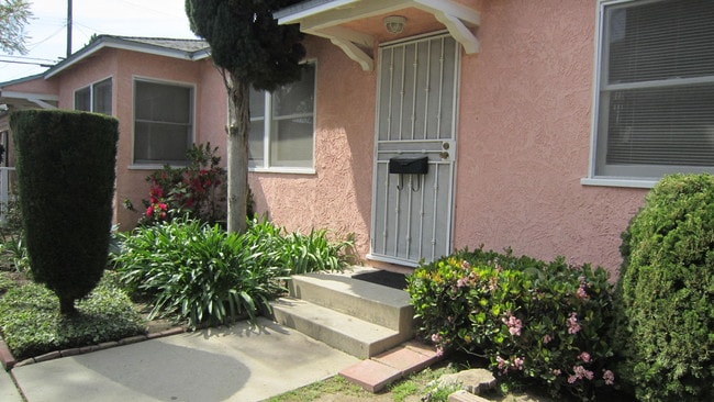 Building Photo - 3927 Sawtelle Blvd