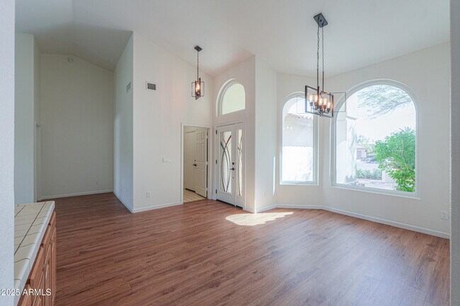 Building Photo - 13246 S 34th Way