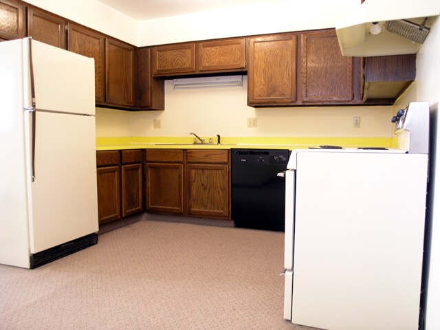 Kitchen - 1414 Taft Ave