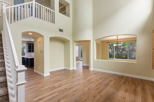 Building Photo - 1569 Turquoise Dr
