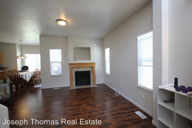 Building Photo - 4 br, 2.5 bath House - 1481 E 1280 S