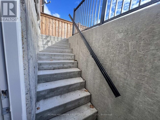 Building Photo - 5 Fenn St