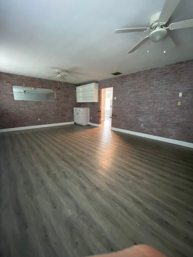 Foto del edificio - 2931 W Palmetto St