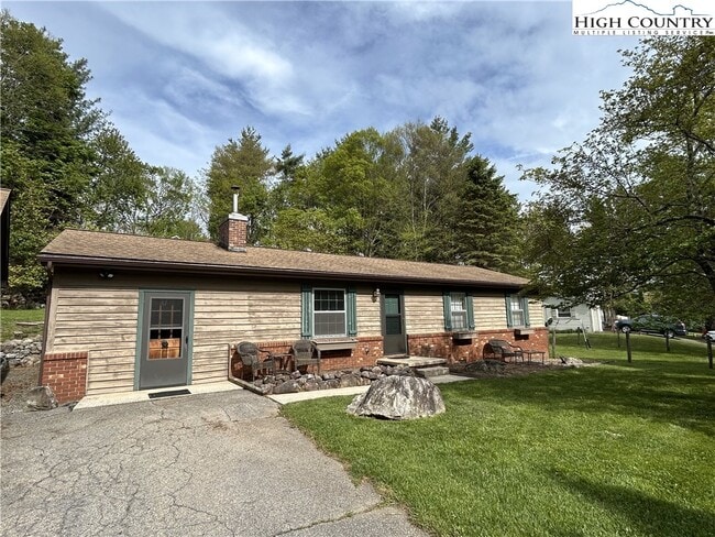Building Photo - 112 Knoll Dr