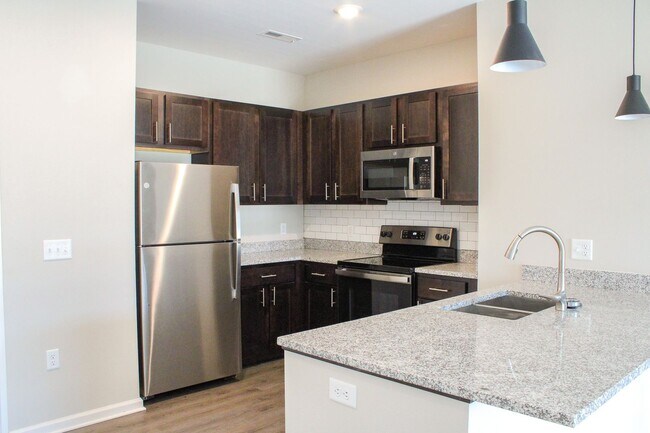 Foto del edificio - 3261 Redhawk St