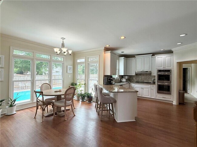 Building Photo - 330 Winding Rose Ln