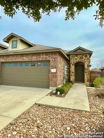 Primary Photo - 713 Creekside Cir