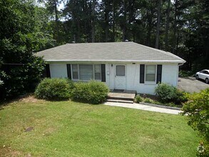 Building Photo - 4267 Chamblee Tucker Rd