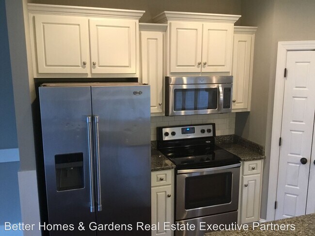 Building Photo - 4 br, 2 bath House - 539 Great Falls