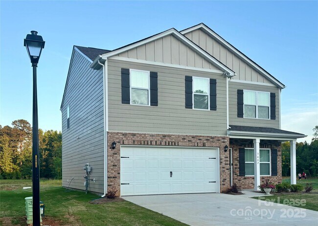 Building Photo - 3667 Mercer St