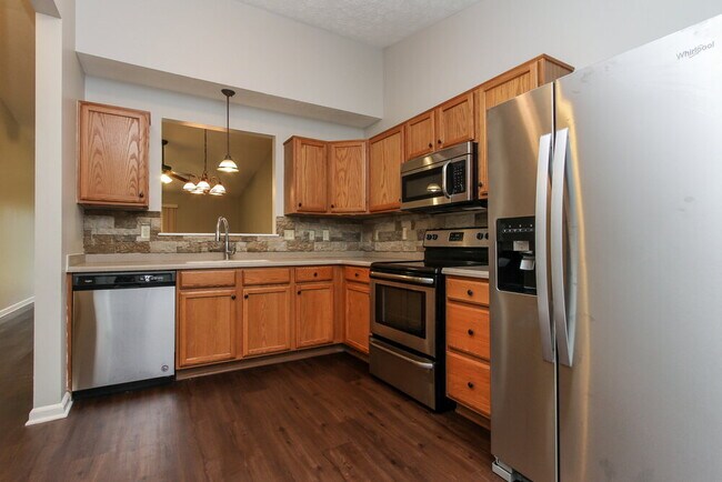 Foto del edificio - 1150 Grassy Creek Cir