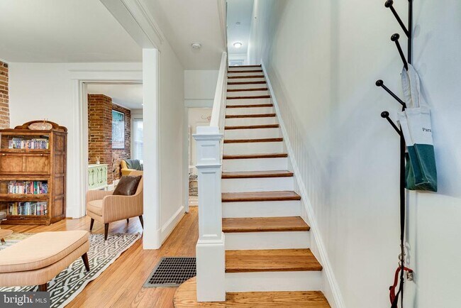 Foto del edificio - 916 6th St NE