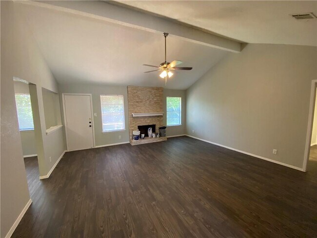 Foto del edificio - 10905 Tall Oak Trail