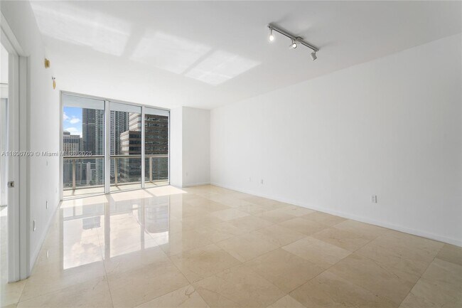 Foto del edificio - 495 Brickell Ave