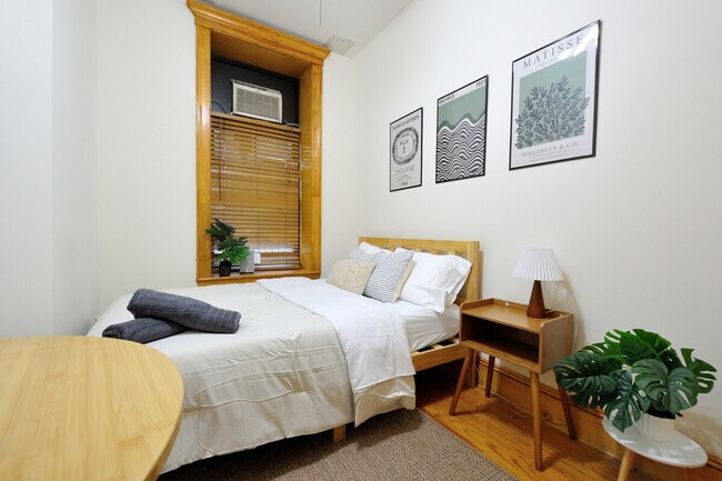 Foto del edificio - 301 E 63rd St