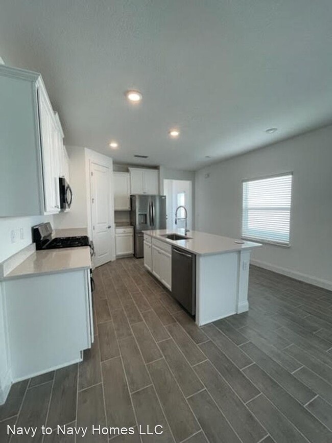 Building Photo - 3 br, 2 bath House - 220 Killarney Ave
