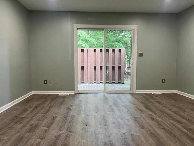Building Photo - 2957 Heatherwood Ct
