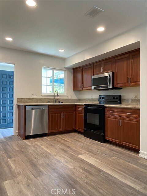 Foto del edificio - 7611 Rhone Ln