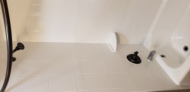 Foto del edificio - 1906 Grove Ave