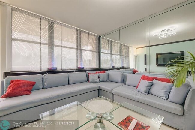 Foto del edificio - 305 N Pompano Beach Blvd